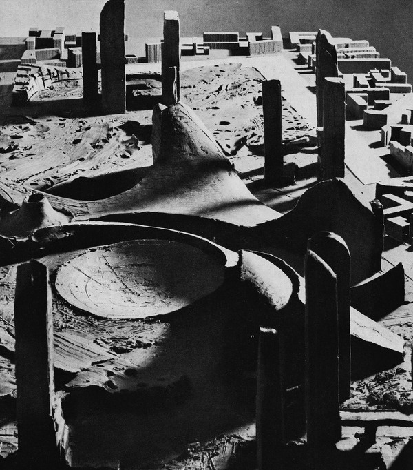http://fuckyeahbrutalism.tumblr.com/post/47121929084/plan for the new center of torino italy 1960s #urbanism #brutalism #architecture #models