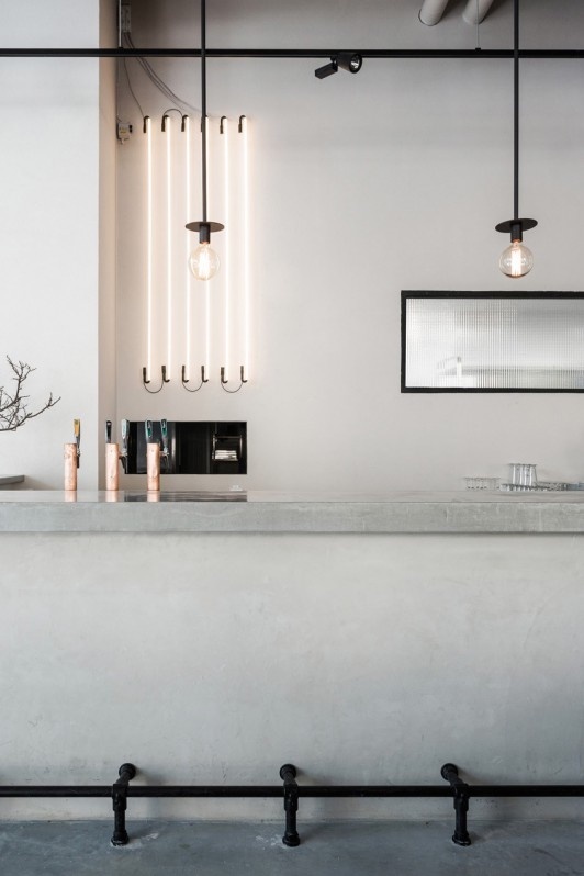 Concrete bar area. Usine by Richard Lindvall. Photo by Johan Annerfelt. #concrete #bar #richardlindvall