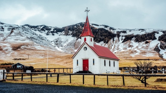 Iceland church by Ben Chen