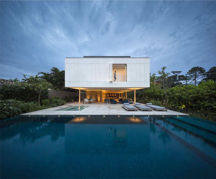 Minimalist House by Studio MK27 - #house, #home, #decor, #interior, #homedecor,