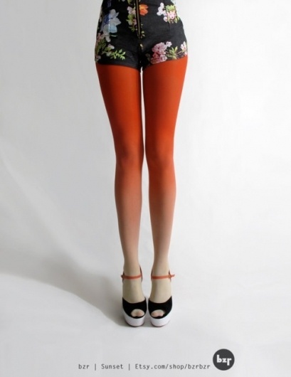 Dossier37 - LOOK ME IN THE THIGHS