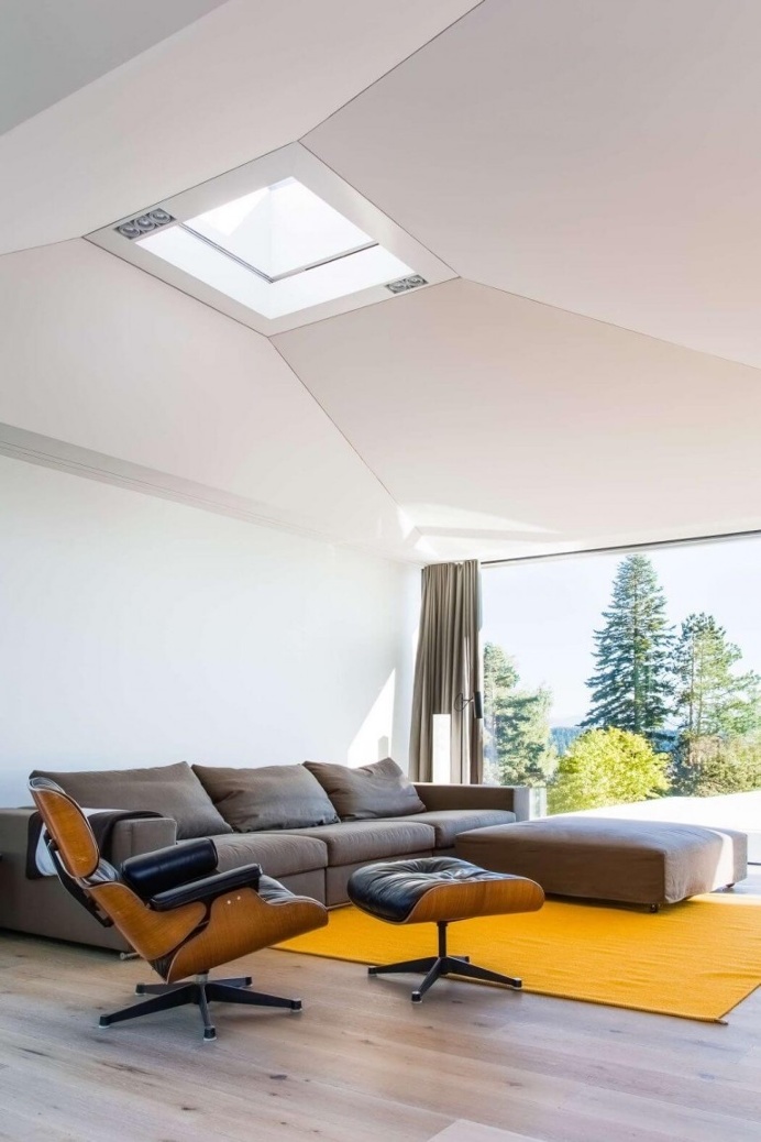 Four Courtyard Houses by Think Architecture