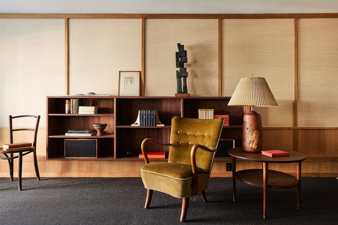 Hotel Kinsley by Robert McKinley