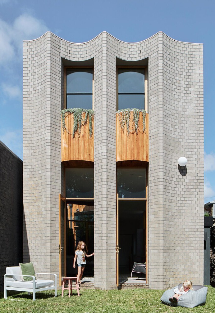 Tiger Prawn / WOWOWA Architecture