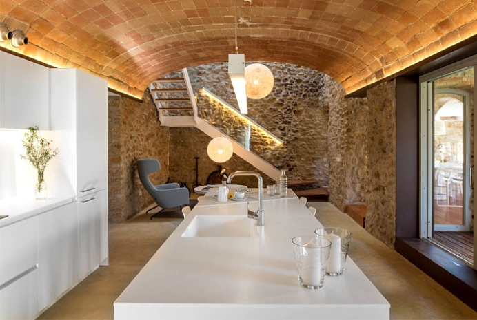 Beautiful House Refurbishment by Gloria Duran Studio - InteriorZine