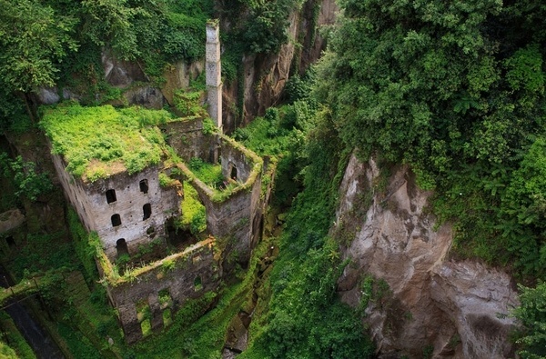 b2ap3_thumbnail_s_n16_207563os.jpg #photo #nature #italy #green