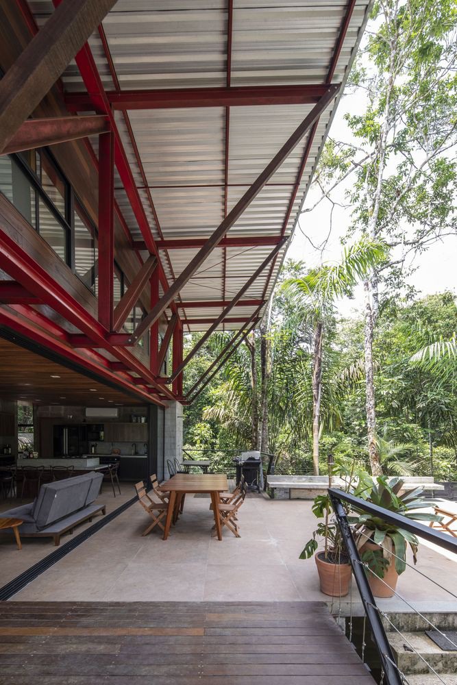 Truss House / Roberto Moita Arquitetos