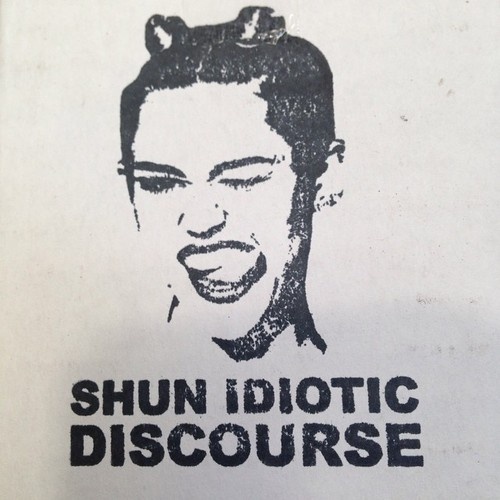 Courtesy of Gareth Branwyn. #graffiti #signs