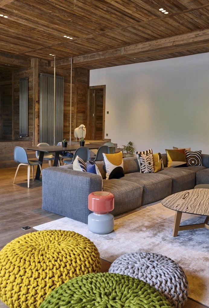 Apartment-Chalet, France / Refuge Studio