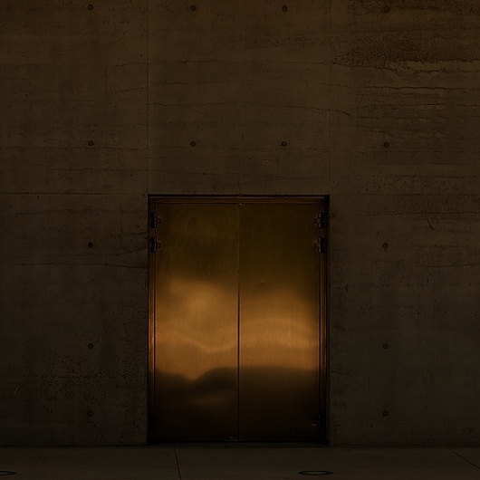 Riflesso - 4 | Flickr - Photo Sharing! #abstract #porta #door #surface #reflection