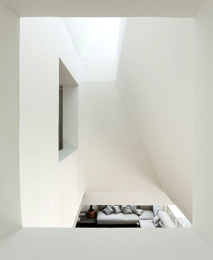 Vazio Apartement by AR Arquitetos - InteriorZine