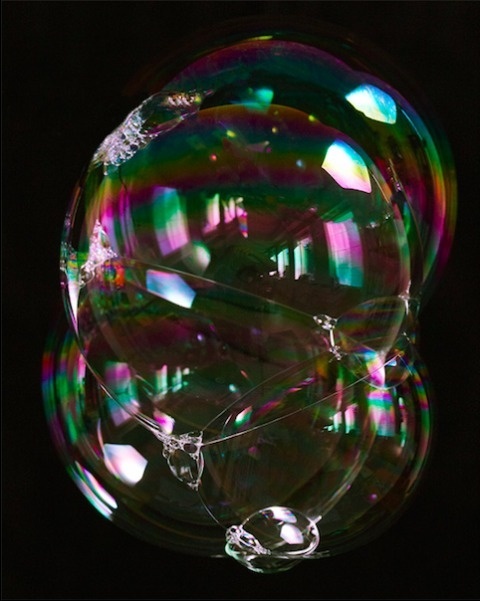 'Bubbles' by Gustav Almestål | PICDIT #photo #photography #shape