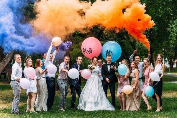 Wedding Photography Ideas from a couple who had the same thoughts when they determined to get married. @photoandtips #wedding #weddingphoto #weddingphotographer #weddingphotography #weddingphotographytips #weddingchecklist #weddingphotoshoot #weddingphotographyideas #photoandtips #photography101
