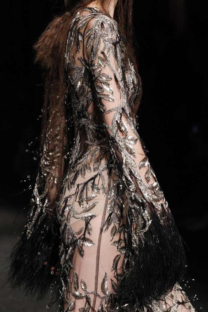 Alexander McQueen Fall 2017 Ready-to-Wear Collection Photos - Vogue