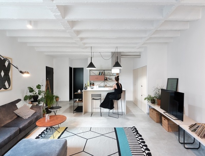 Belgrad Apartment – Complete Refurbishment for a Young Couple / Autori
