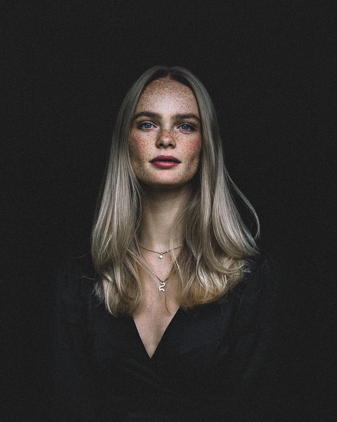 Gorgeous Beauty and Lifestyle Portraits by Alexandra Cameron