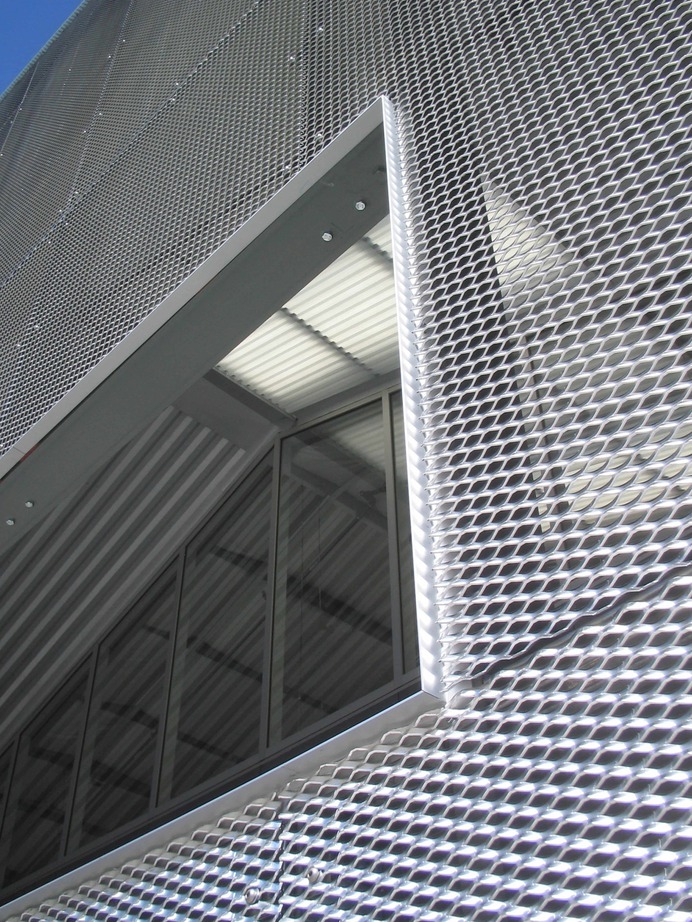 Jensen Architects - CCA Graduate Center, expanded metal facade