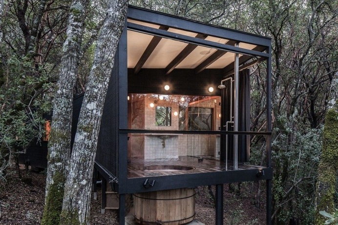 Spectacular Forest Retreat Hidden in the Forested Hills of Northern California 3