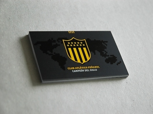 Branding Club Atlético Peñarol on the Behance Network #montevideo #uruguay #bicco #tarjeta #fabian #personal #pearol