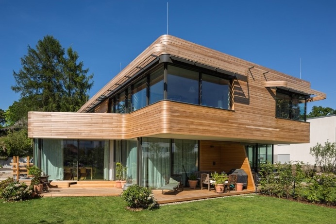 Plus-Energy Houses