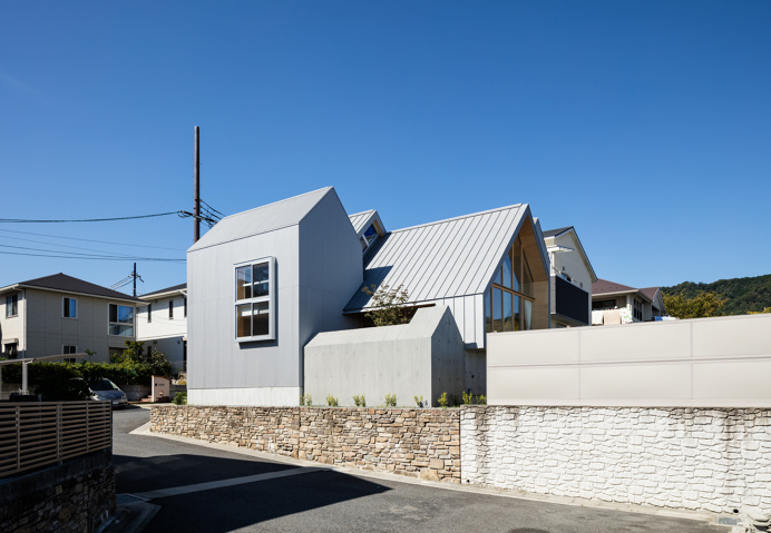 Newtown House by Kohei Yukawa and Hiroto Kawaguchi