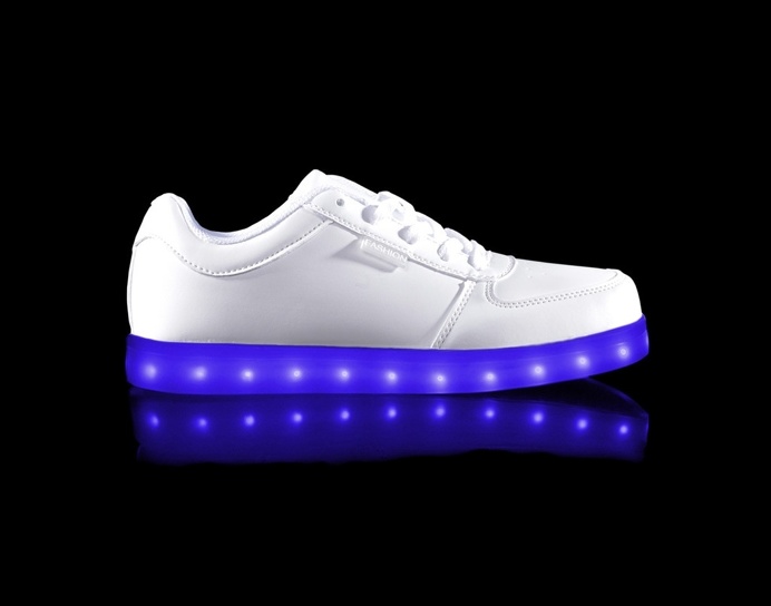 Light Up Shoes Womens Nova (White)