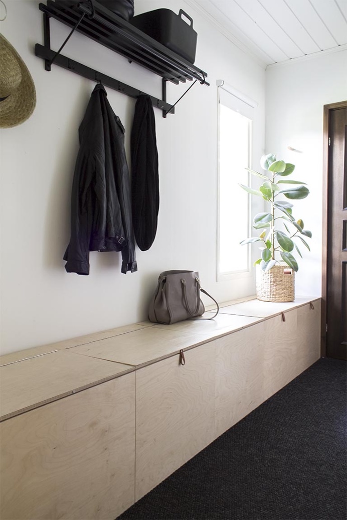 Entryway. Photo by Heidi. #heidi #hajattamolla #entryway #storage