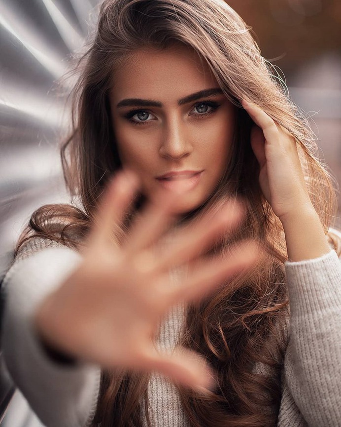 Awesome Lifestyle and Beauty Portrait Photography by Mona Strieder