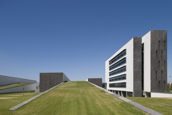 Barreiro College of Technology in Portugal by ARX Portugal Arquitectos #minimal #geometric