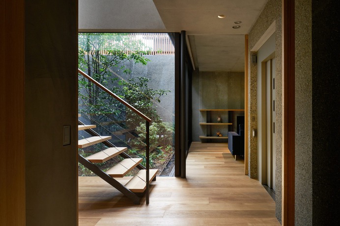 House in Yoga by Keiji Ashizawa
