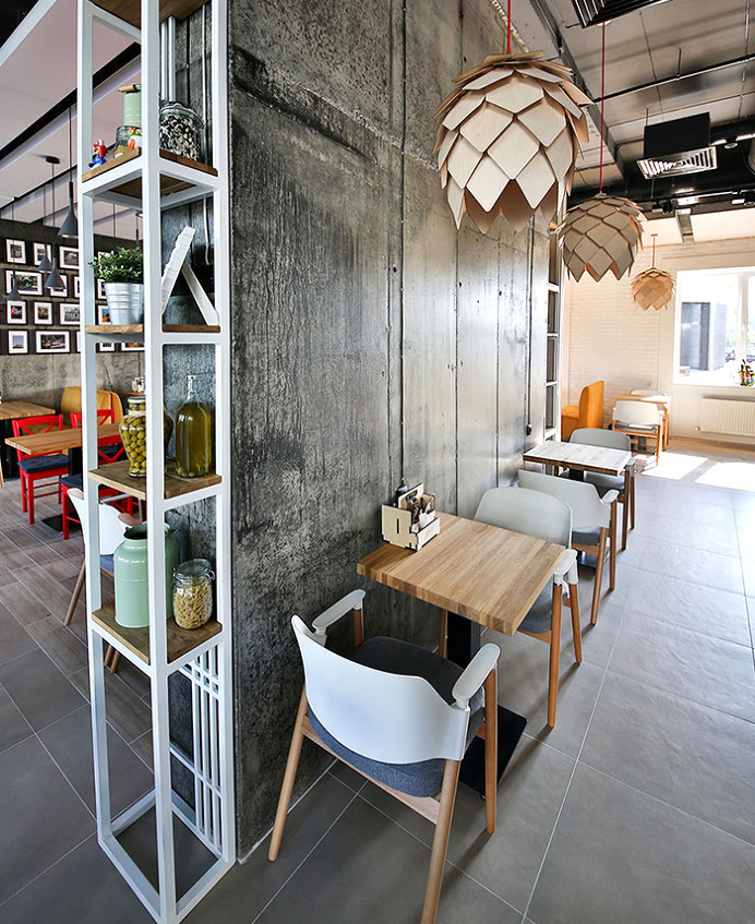 Italian Restaurant by Andrey Polienko