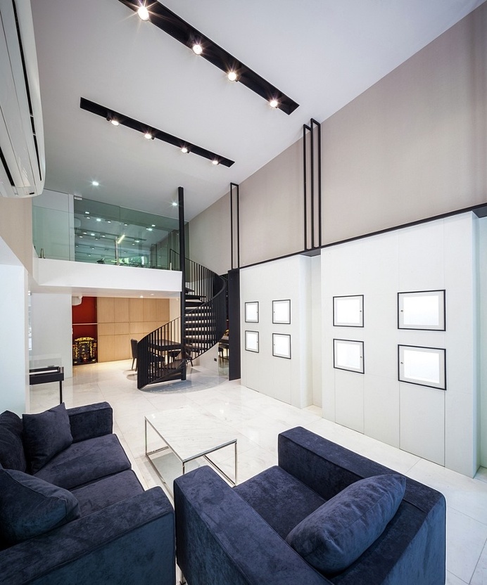 SIRI House by IDIN Architects / Thailand