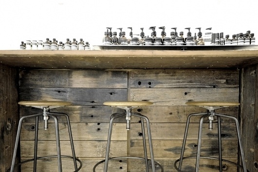Aesop-store-installation-by-Cheungvogl-Hong-Kong-06.jpg (изображение «JPEG», 720 × 480 пикселов) #installation #cheungvogl #aesop #by #store #hong #k