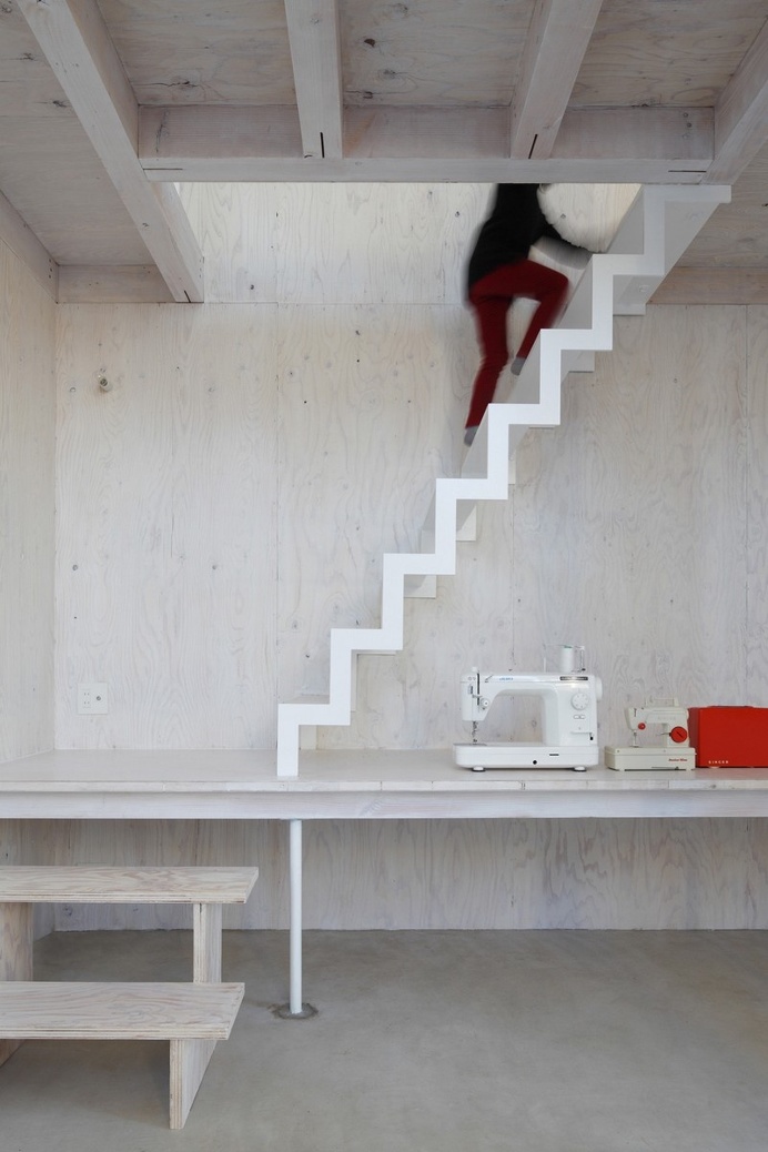 Unfinished House by Yamazaki Kentaro Design Workshop