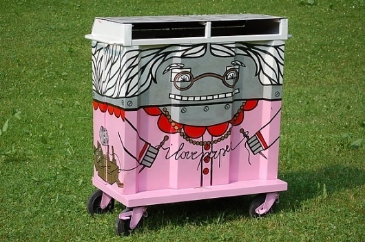 Quer - Portfolio für MultiMediaArt und MultiMediaTechnology: ROBO LOVE COLLECTIVE #design #bin #fh #salzburg #collective #trash #logo #robo #character #typography