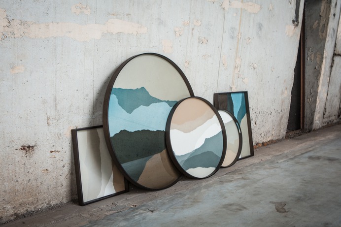 Notre-Monde-Graphite-Wabi-Sabi---Glass-Tray---Rectangle-Large-47576_8.jpg (1920×1280)