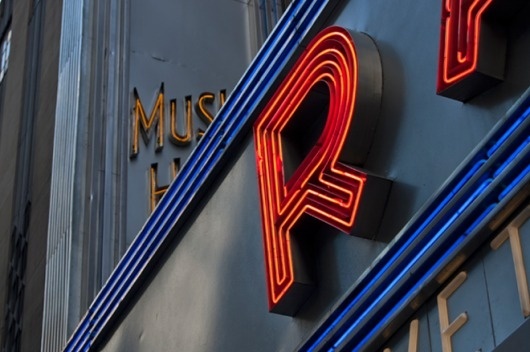 photography4.png 660×439 pixels #radio #chris #neon #sign #hannah #city #music #photography #hall #york #new