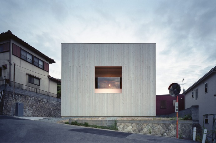 Himeji House by Fujiwaramuro Architects