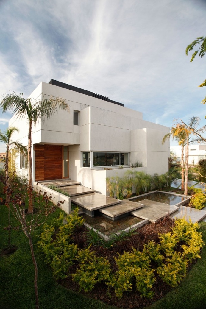 Casa Del Cabo by Andres Remy Arquitectos