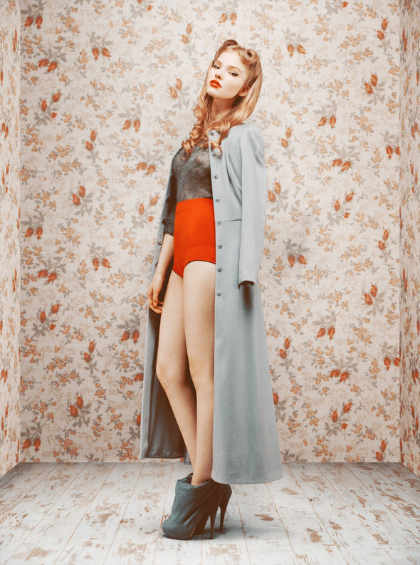 Dresses for a modern fairytale - Fashionising.com #fashion #red #retro