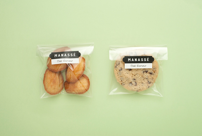 The new luxurious french patisserie & boulangerie named Manassé was designed by minimal branding & corporate identity specialists from Mexi