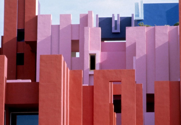 La Muralla Roja Architecture by Ricardo Bofill