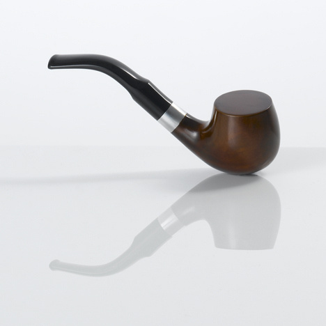 ce n'est pas un pipe #object #statement #function #art