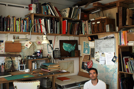 Google Afbeeldingen resultaat voor http://makinggreatillustration.co.uk/wp/wp content/uploads/2011/07/Oliver Jeffers1.jpg #oliver #jeffers #studio