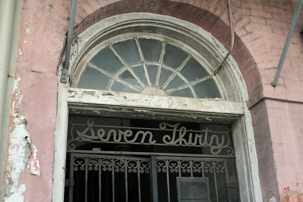 NICOLE CAMMORATA | scarletandsterling: Typography spotting in New Orleans #type #orleans #spotting #new