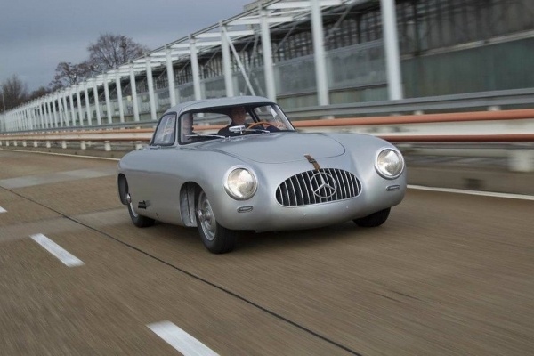 119.jpg (JPEG Image, 960 × 640 pixels) #mercedes #sl