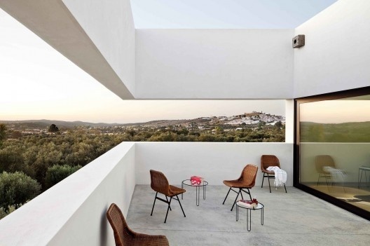 Villa Extramuros / Vora Arquitectura - frame it #architecture #home