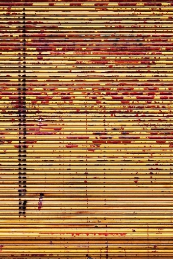 I ask for the No Music section in a restaurant #blood #yellow #folds