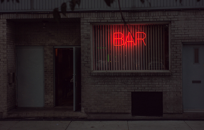 bar