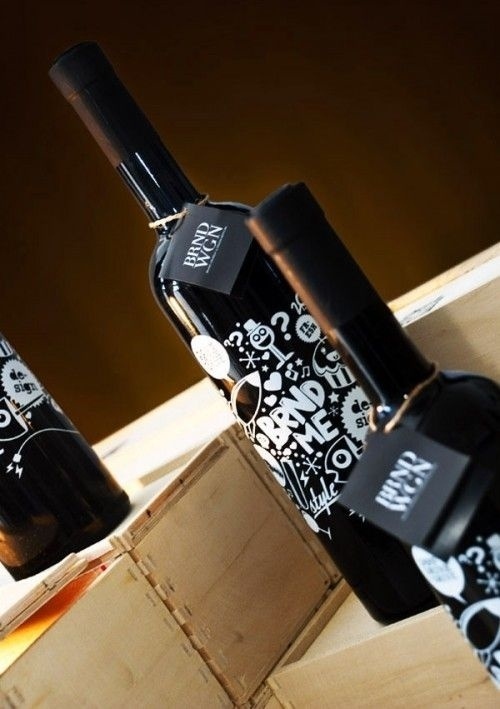 50 Elegant Wine Label Design Examples - Speckyboy Design Magazine #color #wine #drawn #art #street #single #fun #hand
